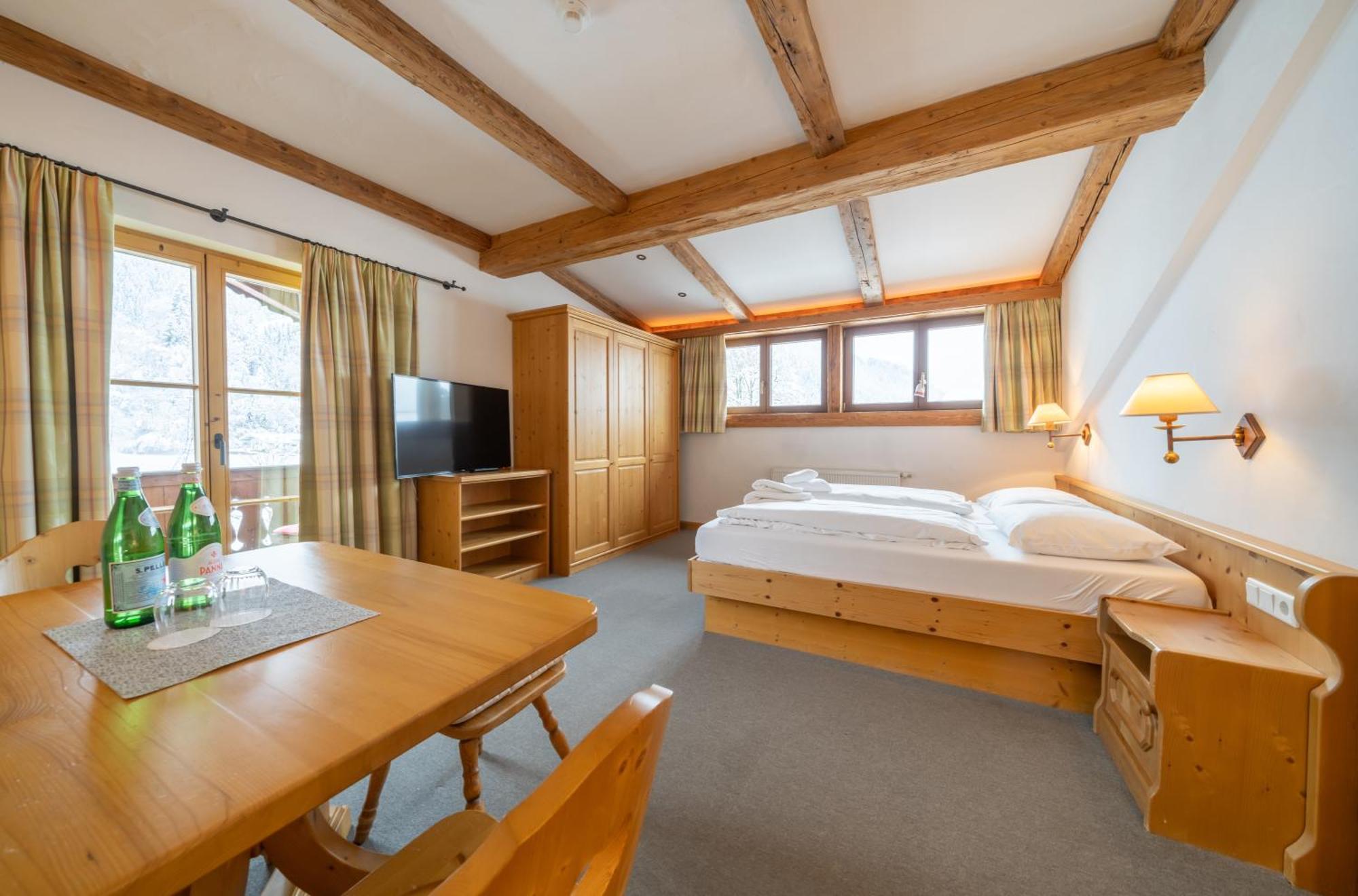 Gasthof Auwirt In Aurach Aurach bei Kitzbuehel Exterior foto